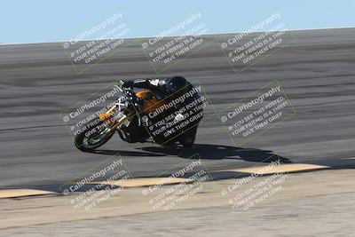 media/Oct-13-2025-Moto Forza (Mon) [[a66d839500]]/3-B Group/Session 2 (Bowl)/